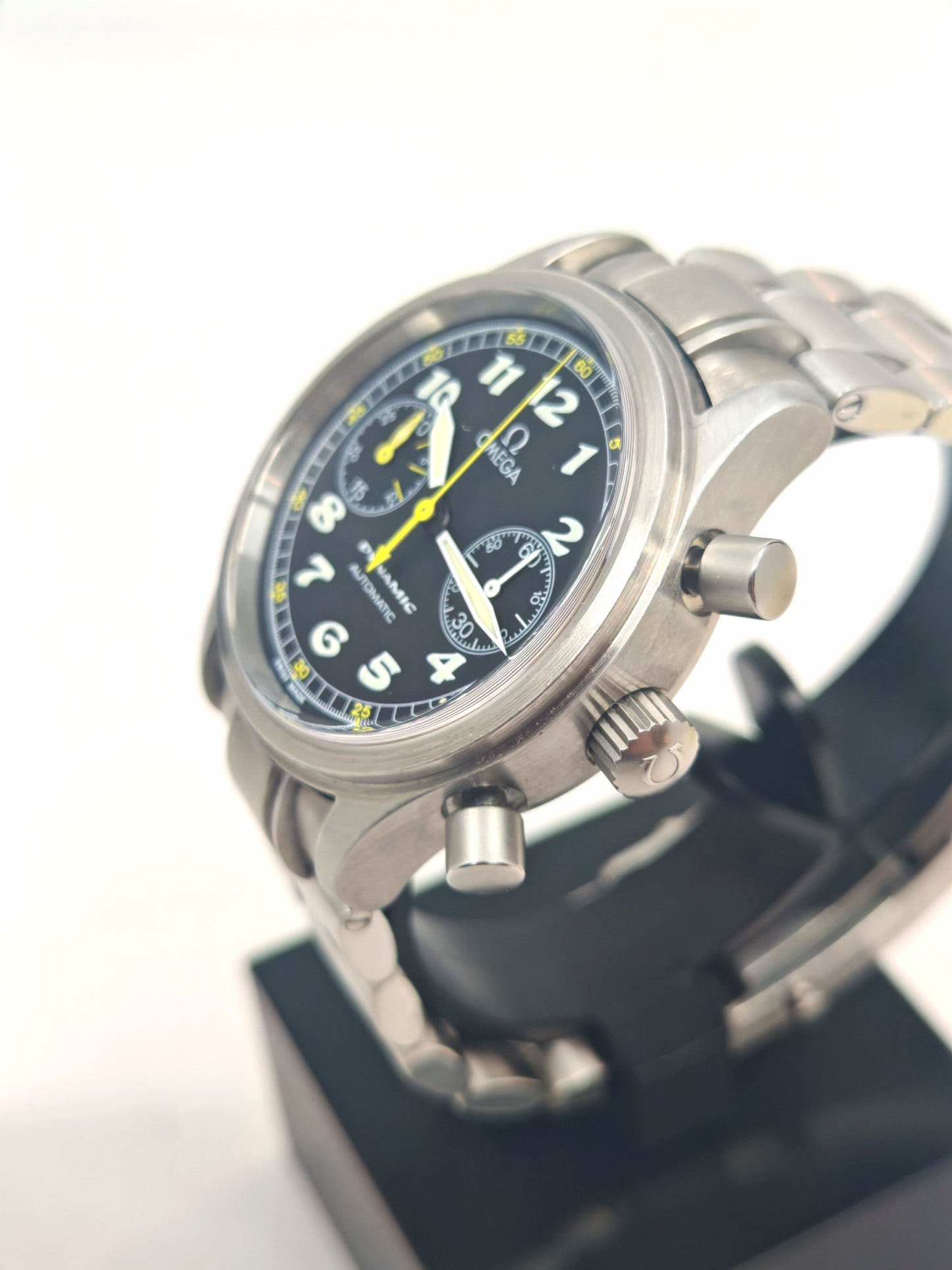 Pre-Owned Omega Dynamic III