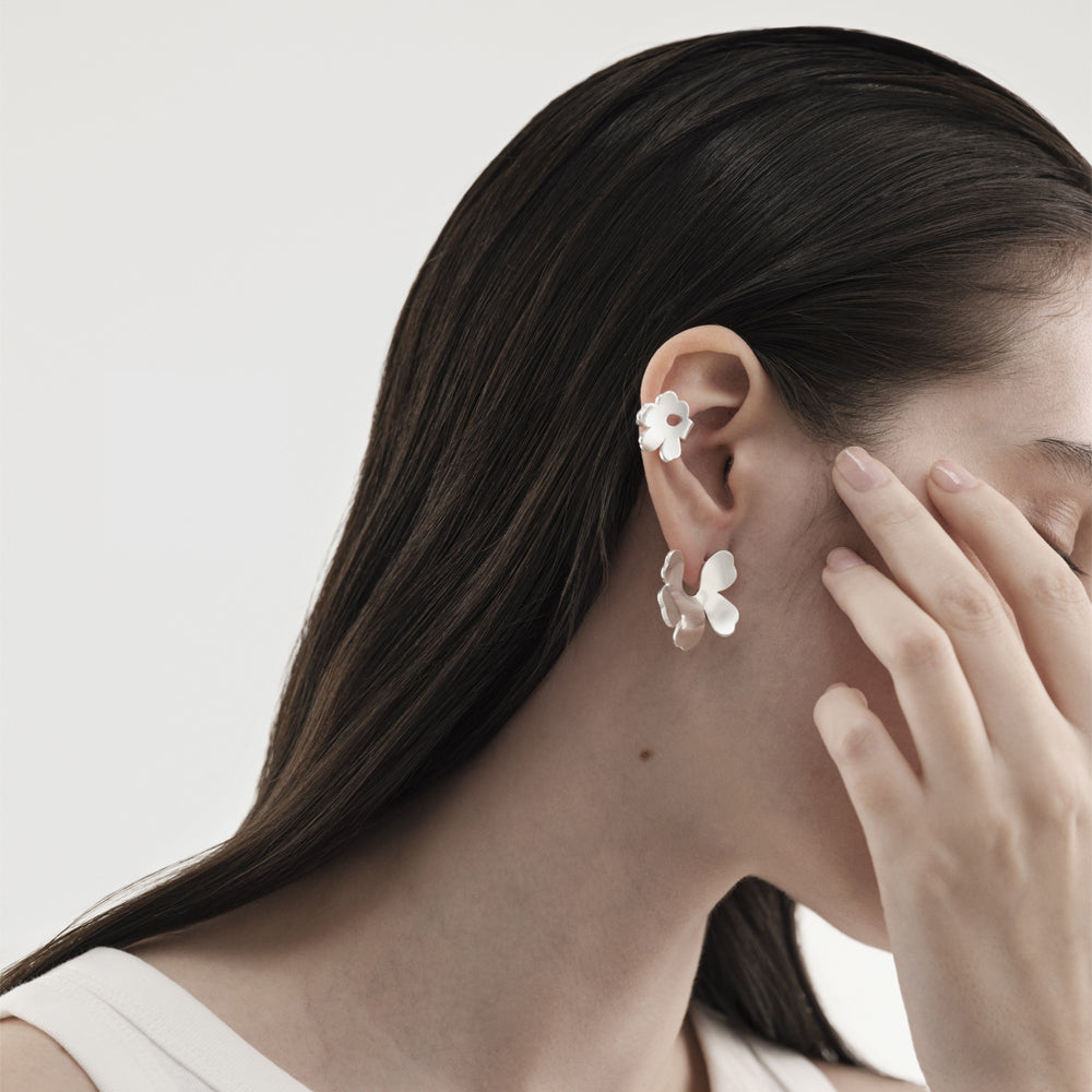 Kalevala x Marimekko Unikko-korvakorut pienet hopea