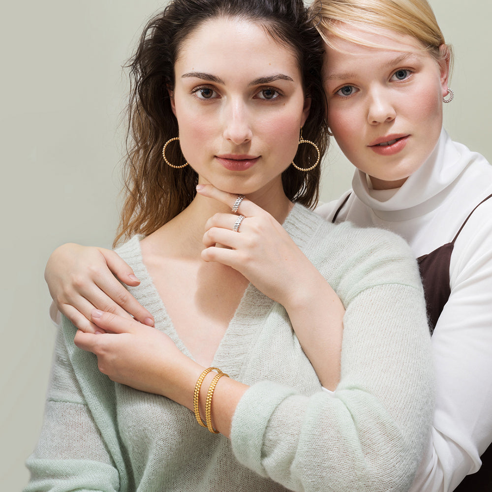 Kalevala Valoisa-rengaskorvakorut hopea