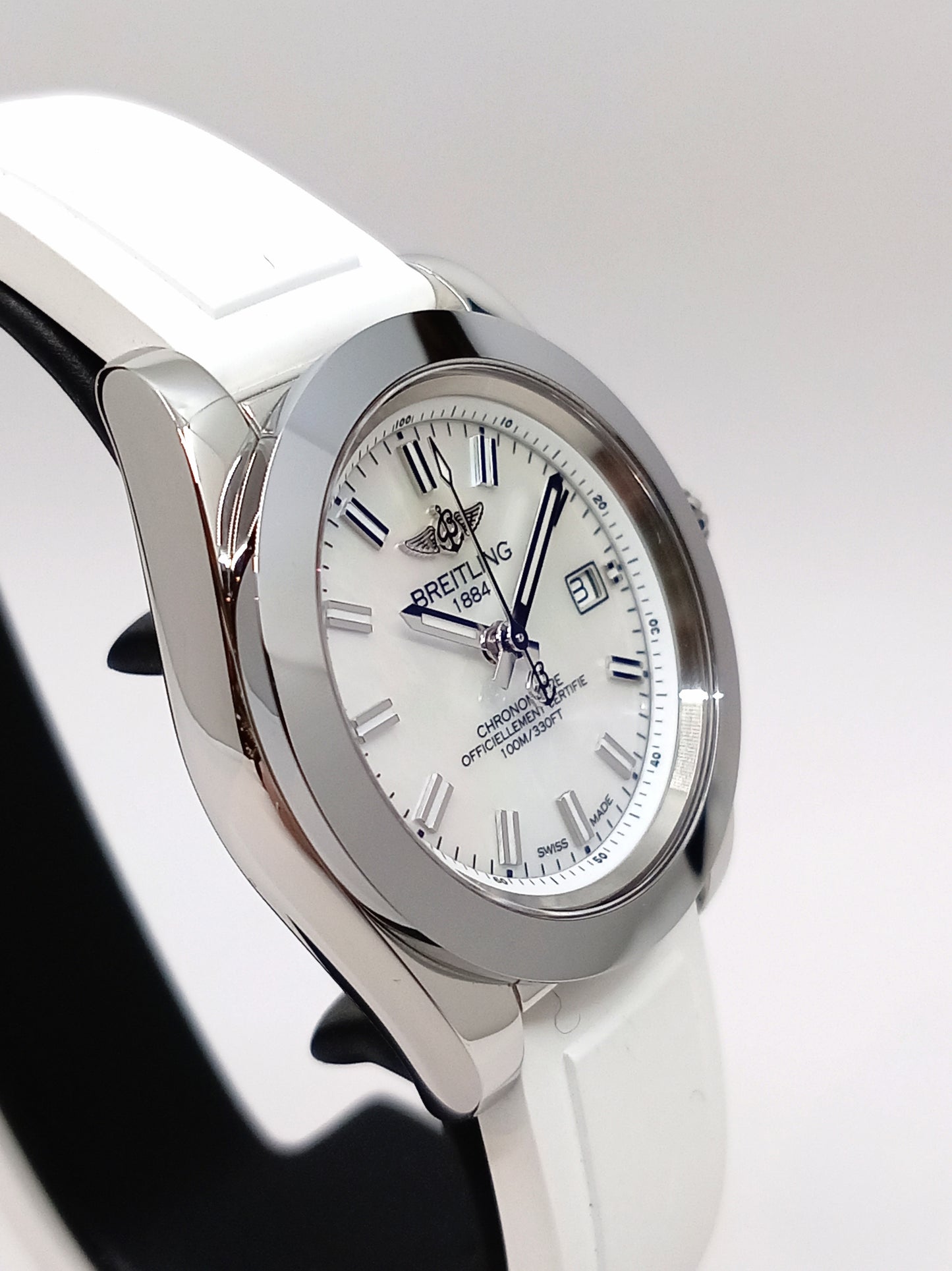 New Old Stock Breitling Galactic 32 Sleek