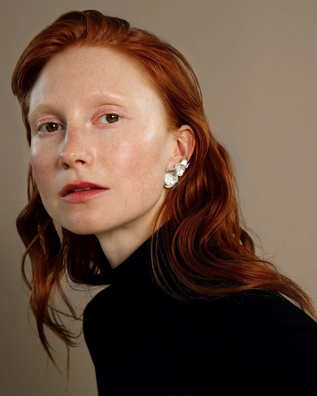 Kalevala Kesäyön ruusu -korvakorut isot hopea