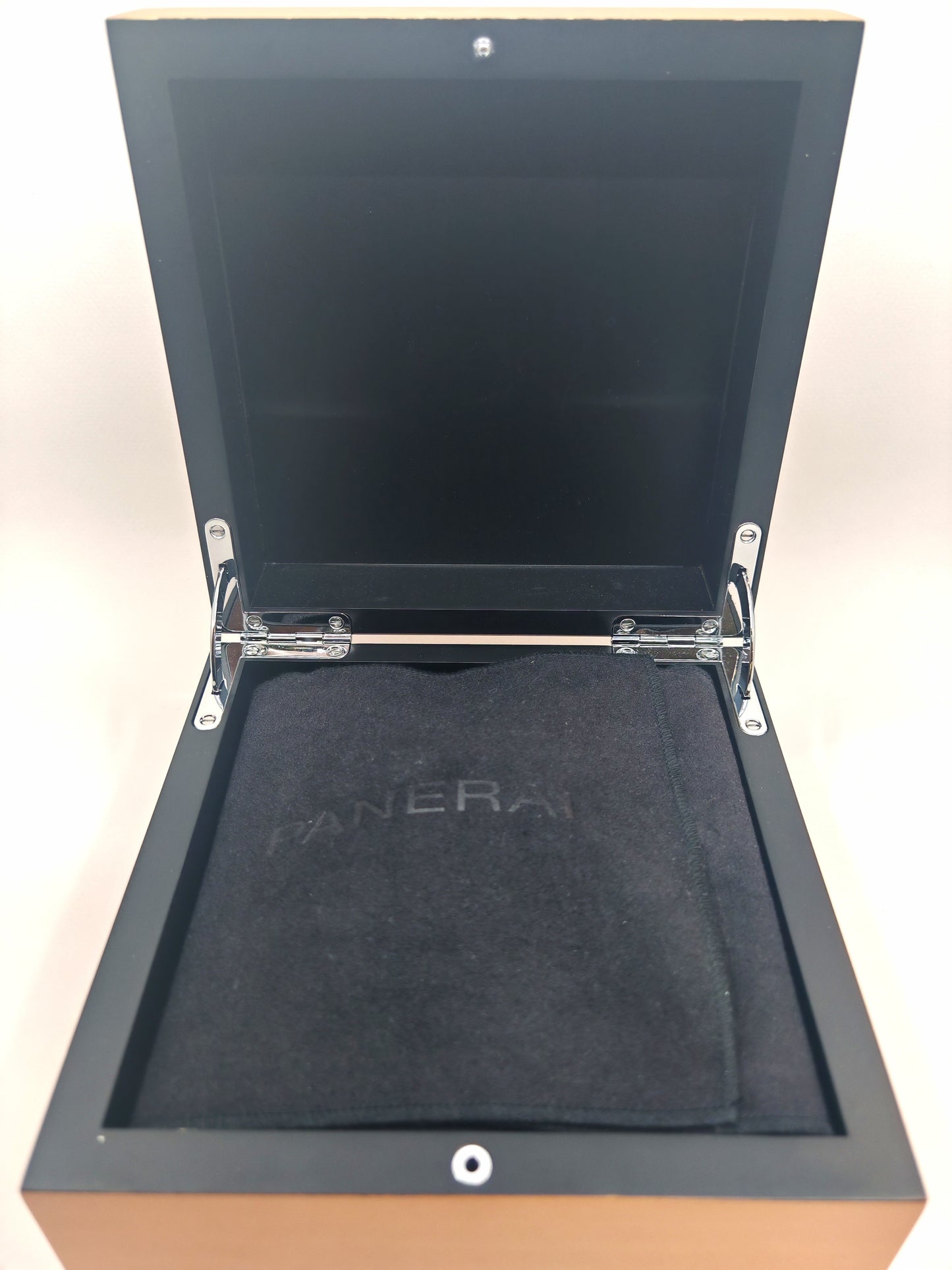 Pre-Owned Panerai Luminor Logo