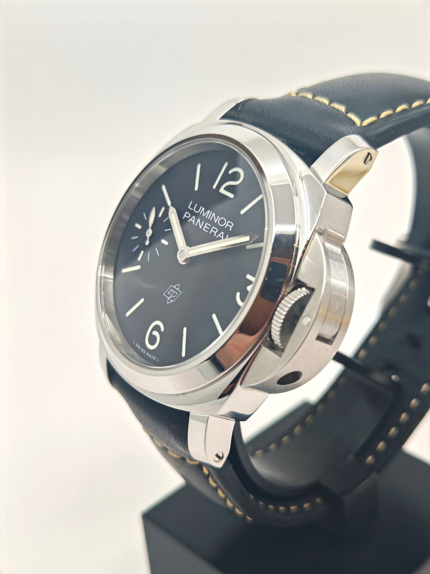 Pre-Owned Panerai Luminor Logo