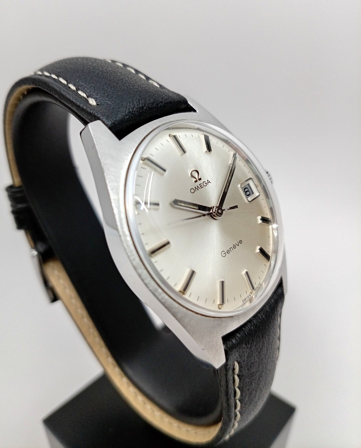 Pre-Owned Omega Geneve