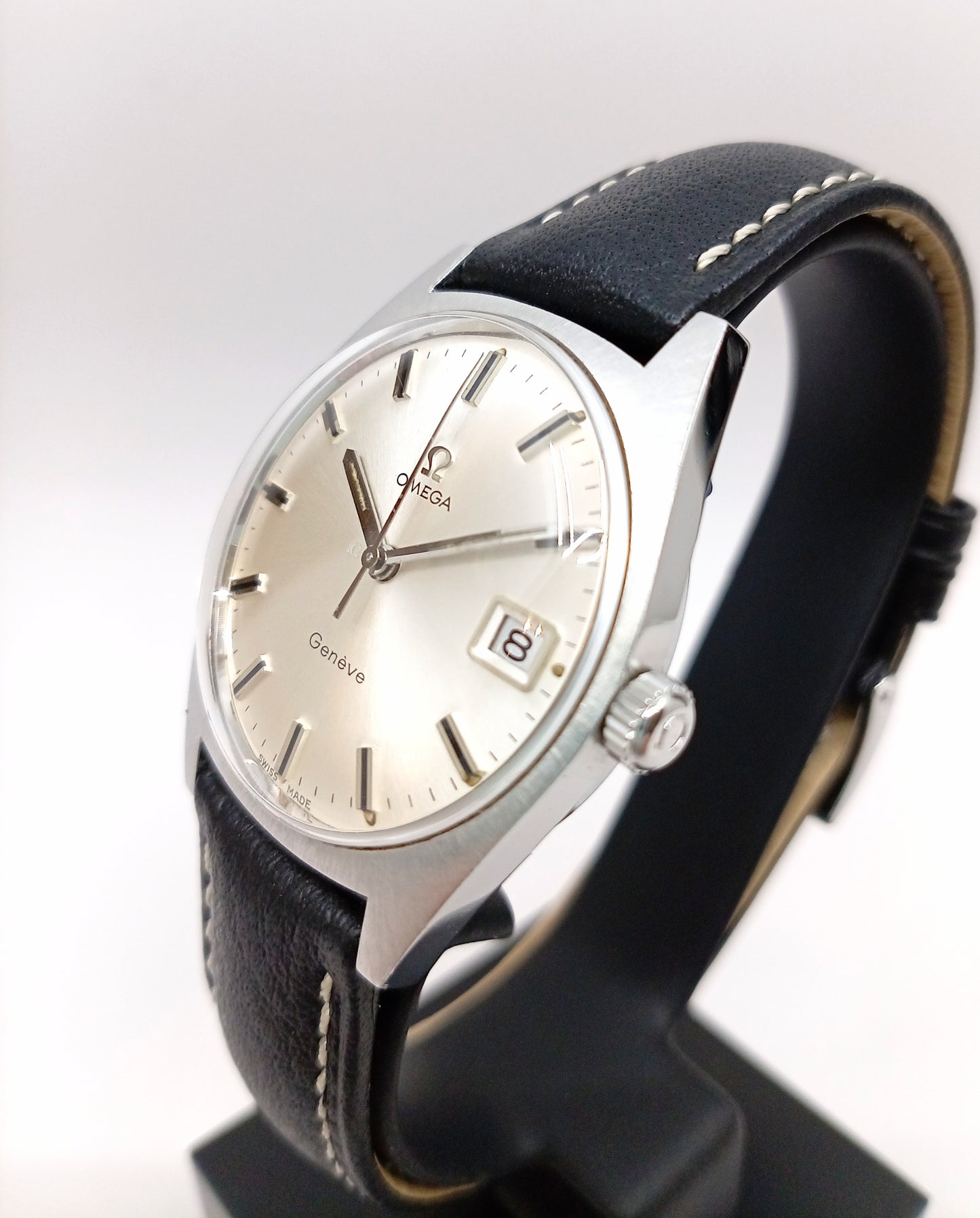 Pre-Owned Omega Geneve