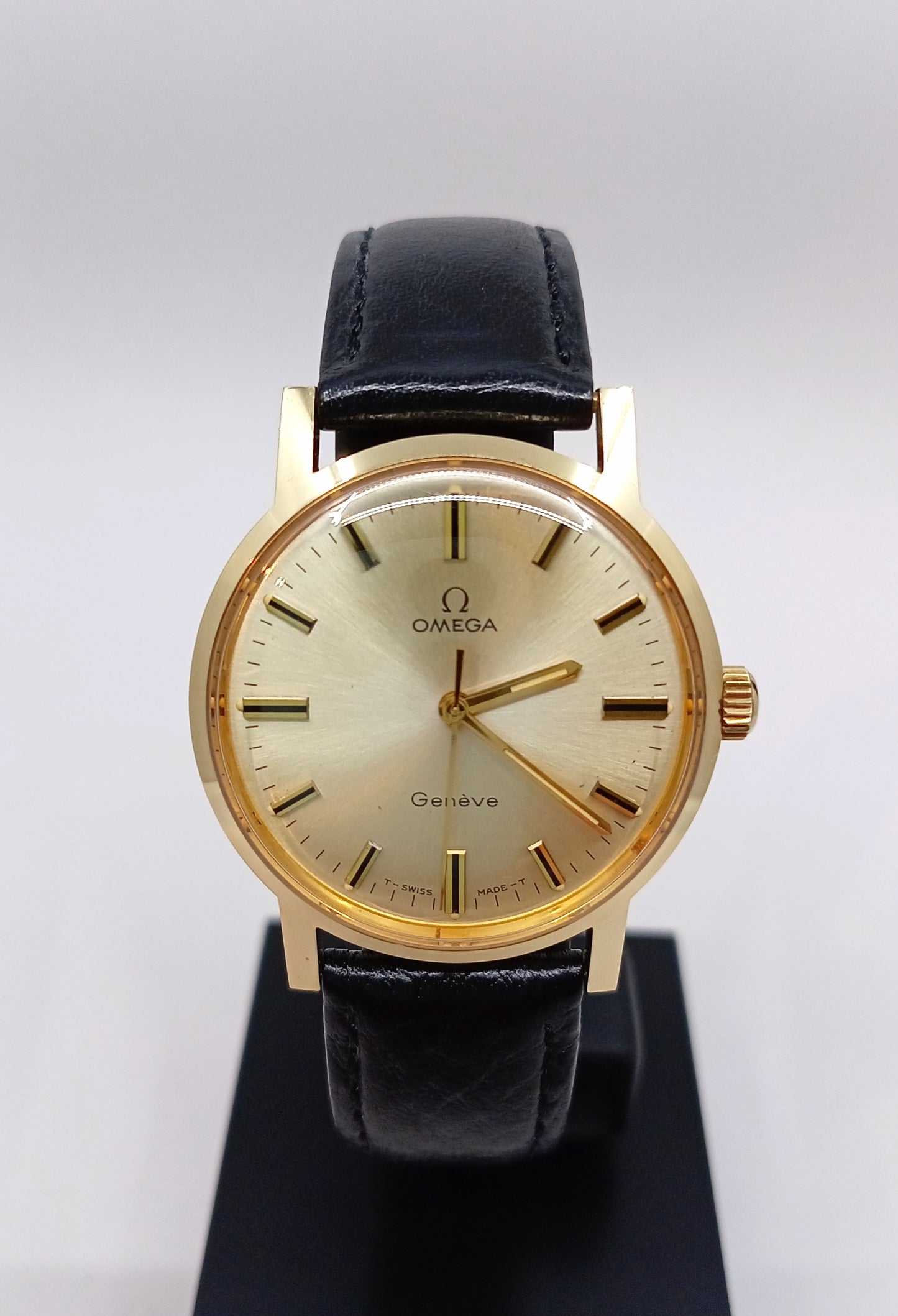 Pre-Owned Omega Geneve 14k