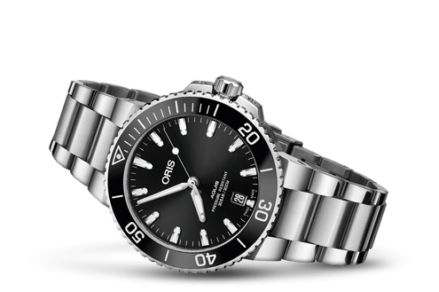 Oris Aquis Date