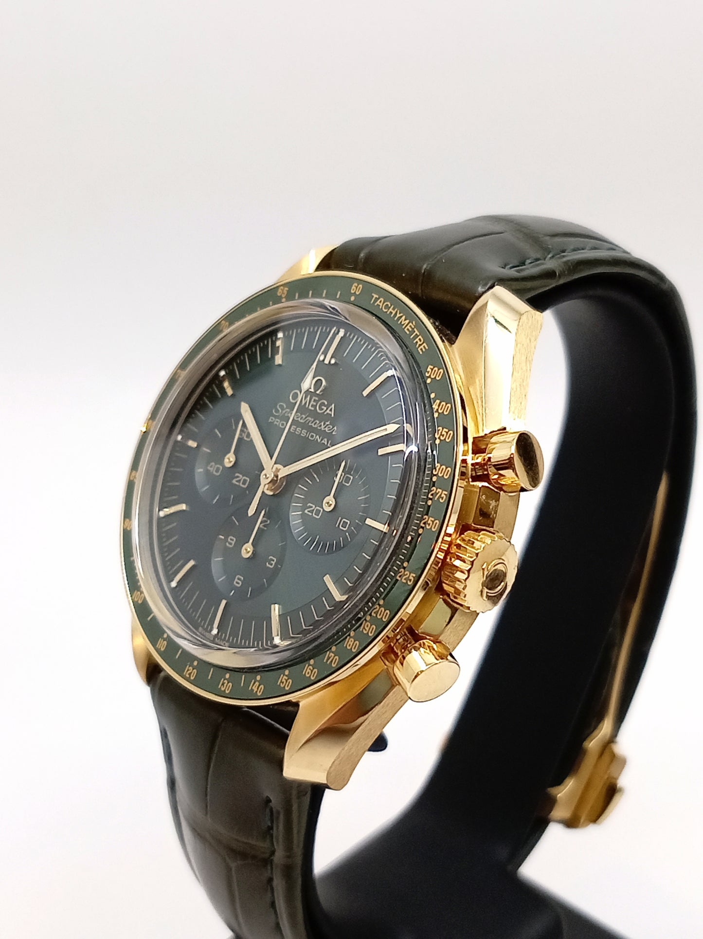 New Old Stock Omega Speedmaster Moonwatch Professional